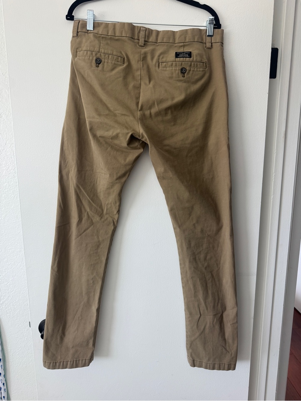 Banana Republic Fulton Skinny Chino Pants | Khaki | 33x34 - Picture 5 of 6